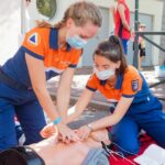 בניית מיומנויות הצלת חיים: כלים חיוניים למקרי חירום רפואיים